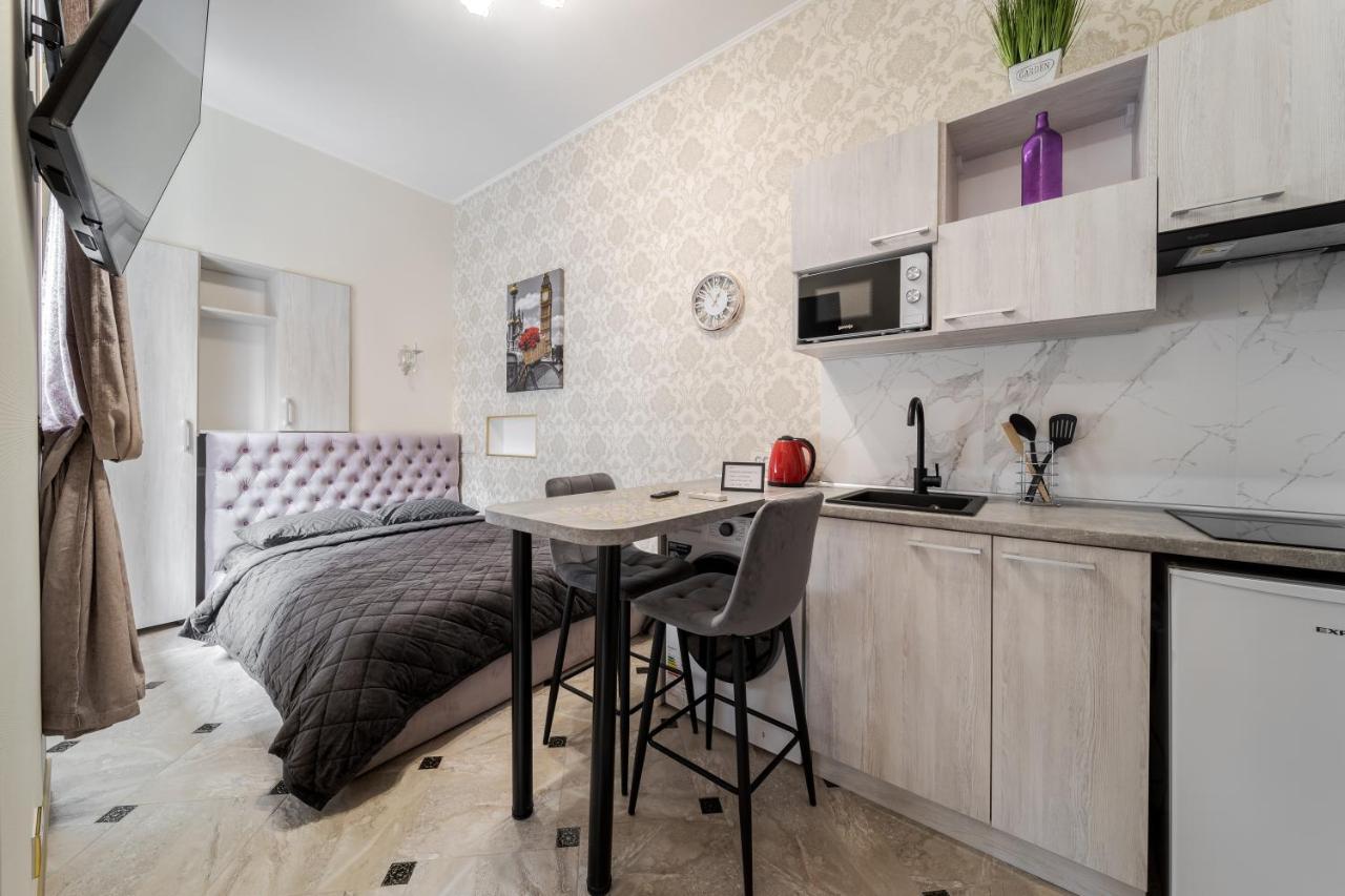 Luxury Flat Near Opera 2 Lviv