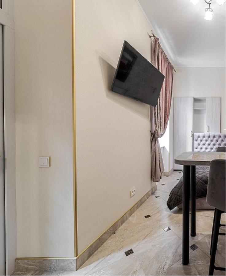 Luxury Flat Near Opera 2 Apartment